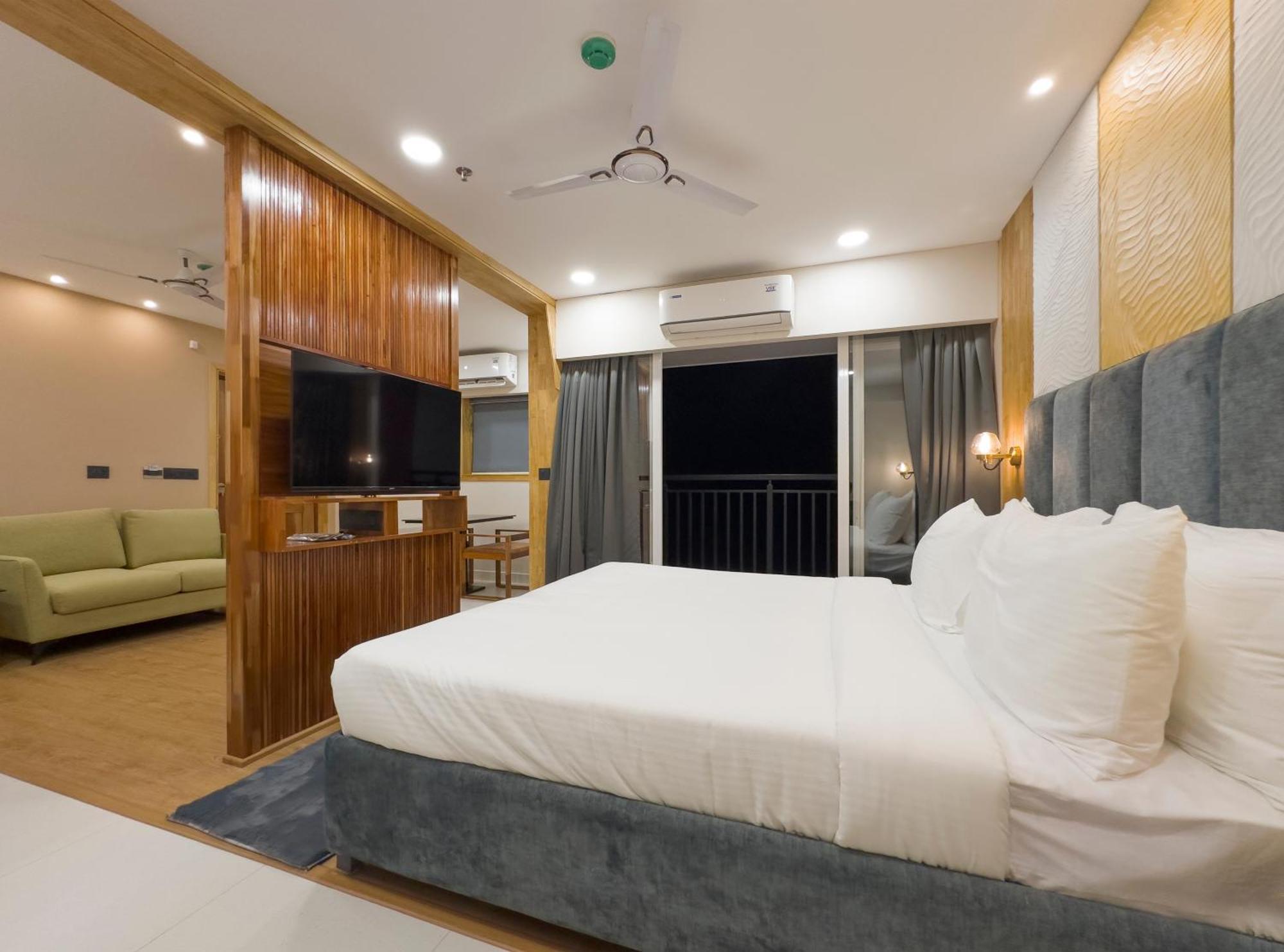 The Habitat Suites Guruvāyūr Eksteriør billede